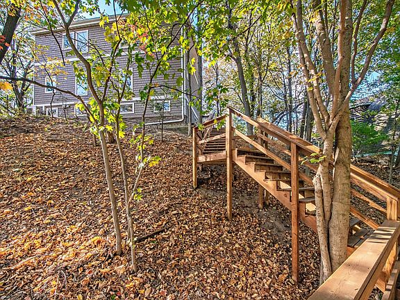 3rd image of 7198 Waverland Path