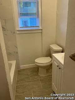 2 bed, 1.0 bath, 1662 sqft, $995 — Photo 4