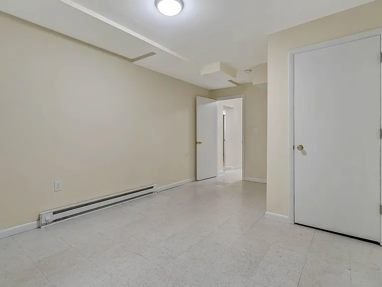8808 Patricia Ct — Photo 41