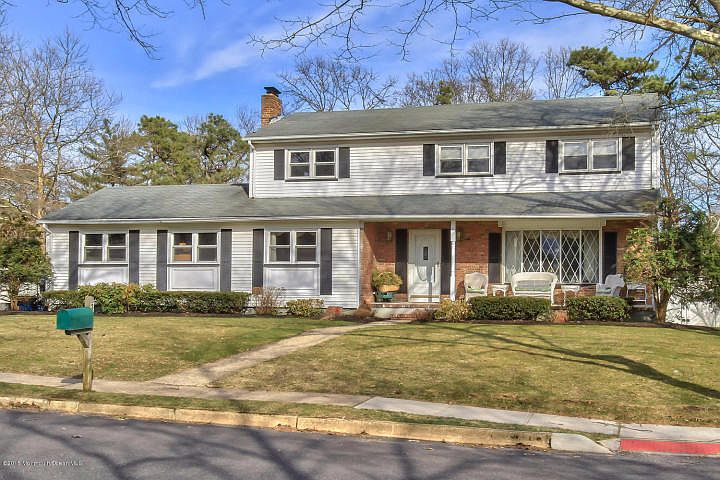1st image of 39 Yorkshire Dr