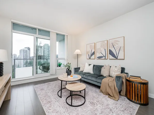 3093 Windsor Gate #2207, Coquitlam, BC V3B 0N2