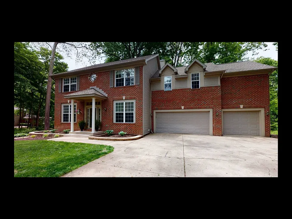 8812 Fenwick Ct