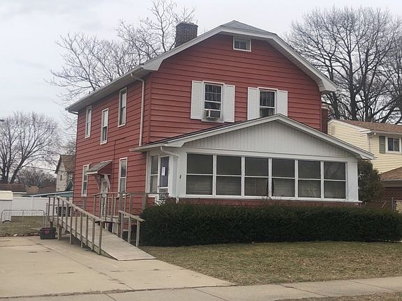 3rd image of 3912 N Alexander Ave