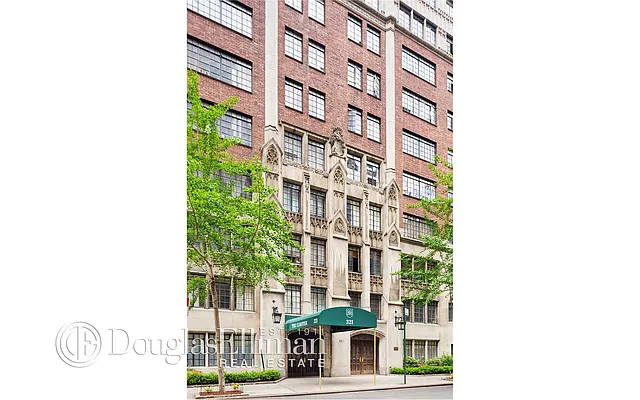Sold by Douglas Elliman | media 18