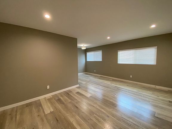 4th image of 514 S Mariposa Ave APT 102