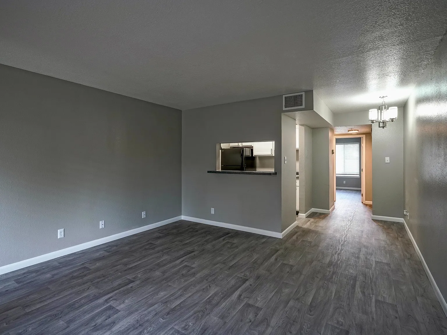 Sungate — Photo 3