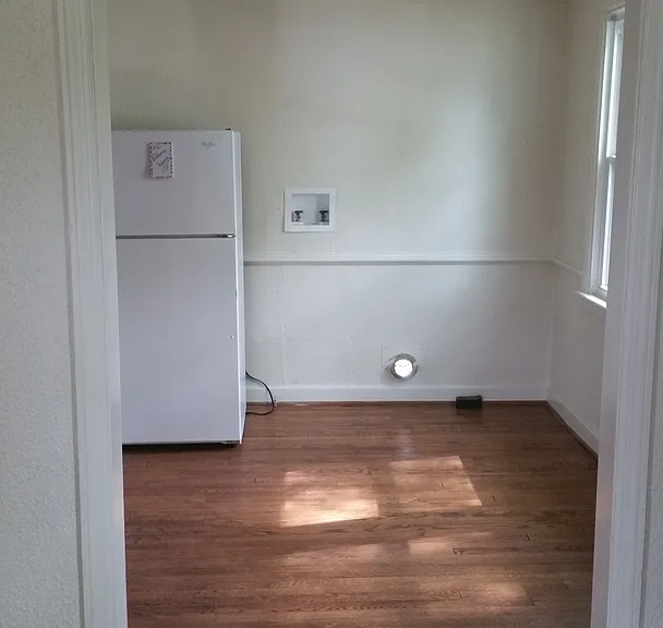 1806 Watts Ln — Photo 2