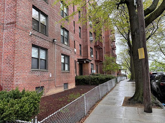 5th image of 730 E 232nd Street #3G