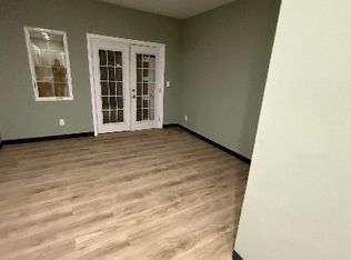 27 S Tuxedo St #3, Indianapolis, IN 46201