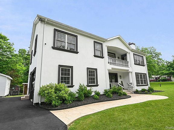 2nd image of 8 Darmstadter Road