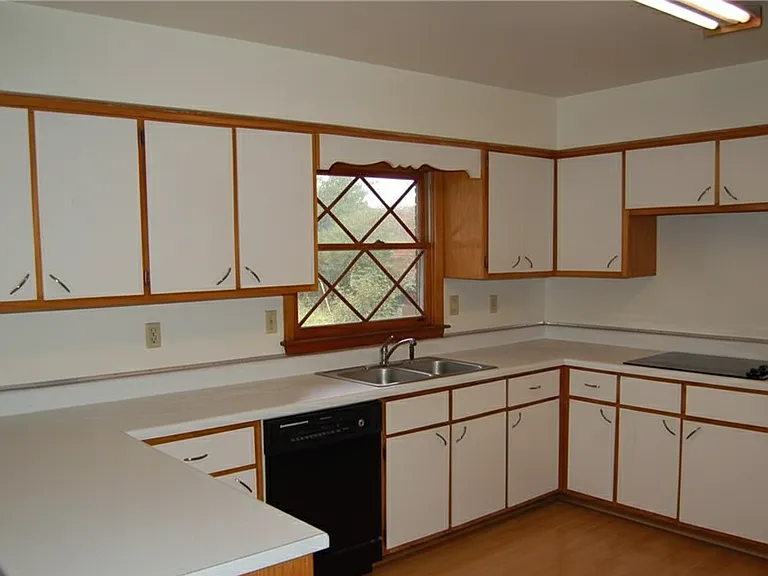 Blackhawk Dr — Photo 8
