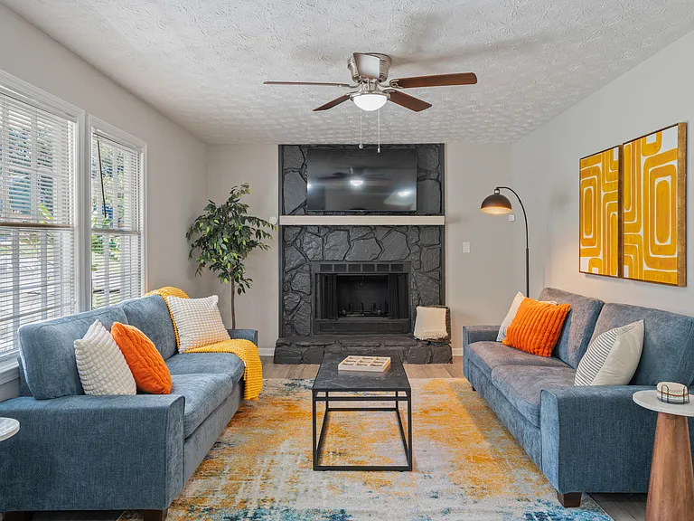 1038 Justice Ln NW — Photo 32