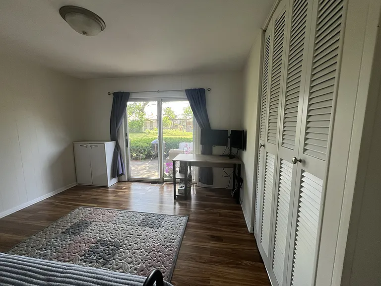 1431 E Emmerson Ln — Photo 19