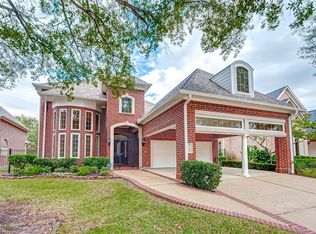 2714 Saint Annes Dr, Sugar Land, TX 77479