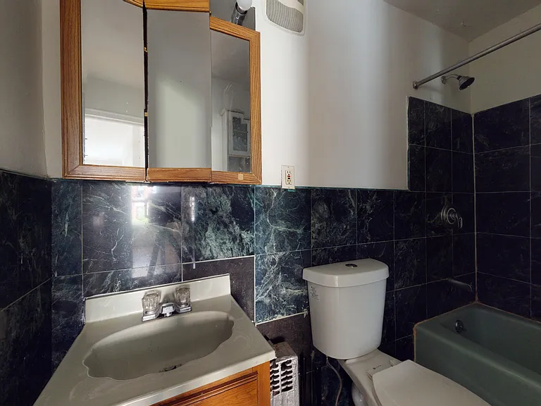 139 E 12th St #2D — Photo 12