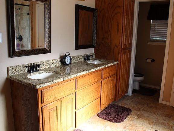5th image of 1525 Thistle Cir