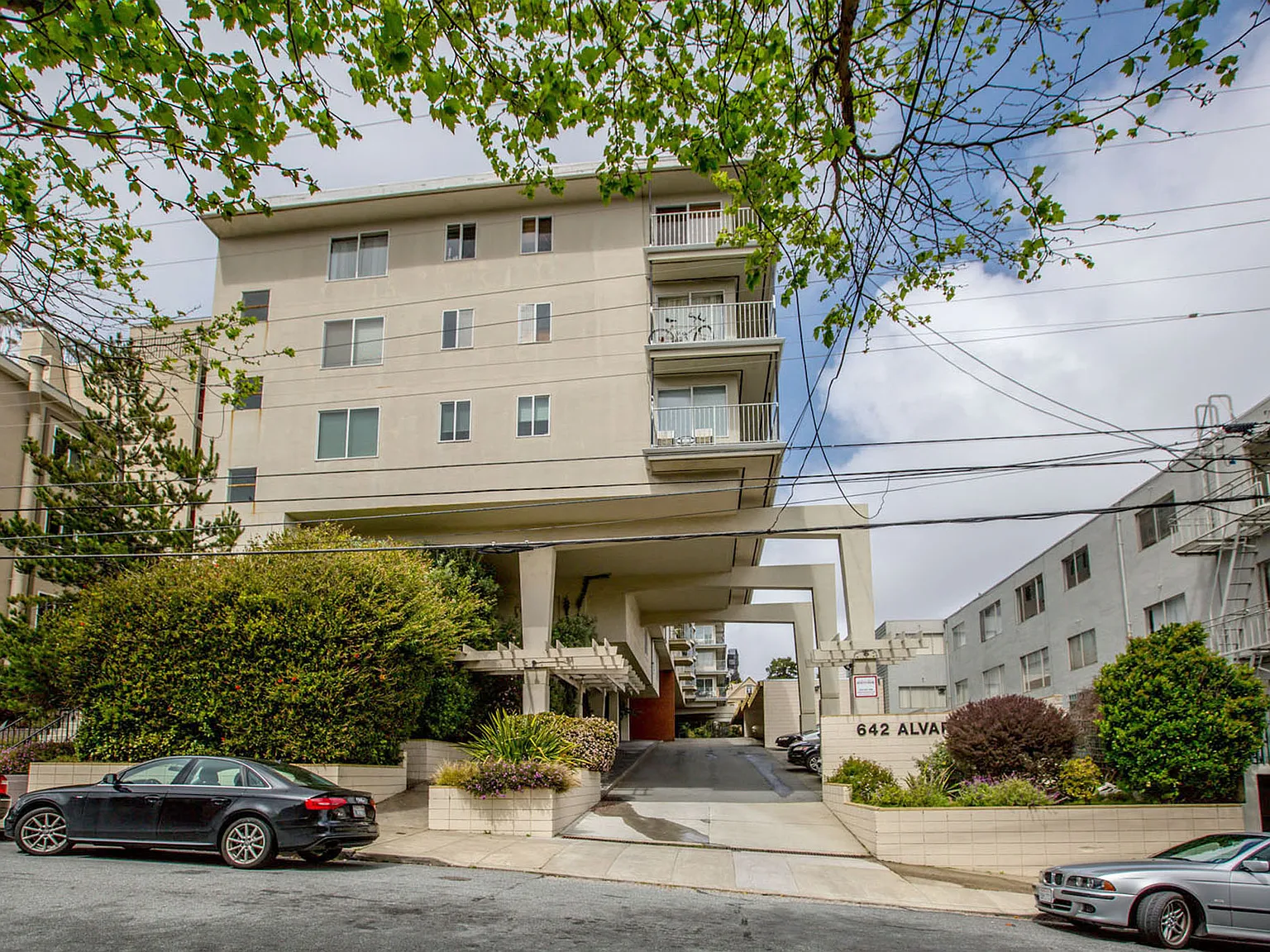 642 Alvarado — Photo 1