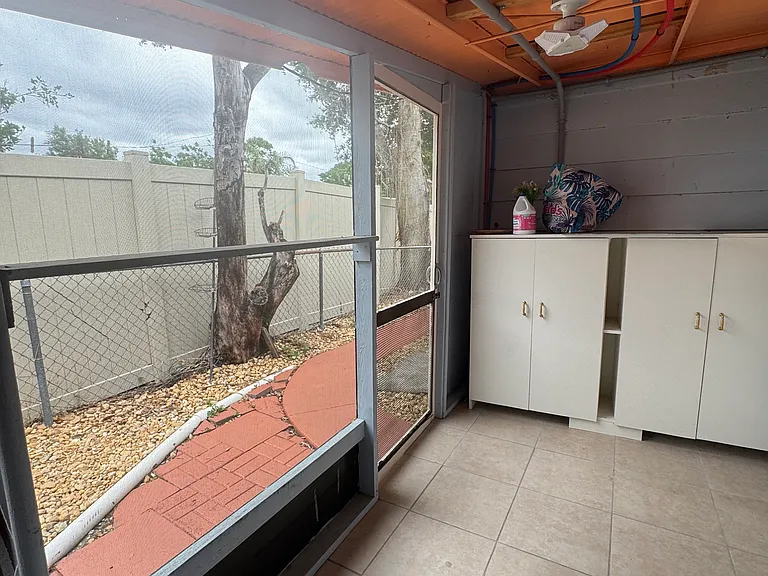 5352 Vance Ave — Photo 9