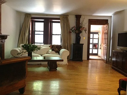 Rented by Sotheby's International Realty | media 36