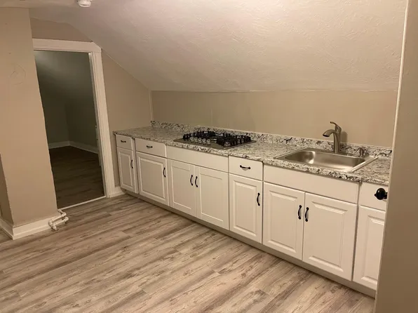 23 Rosner Ave APT 4, Providence, RI 02904