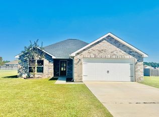 24 Bear Path, Picayune, MS 39466