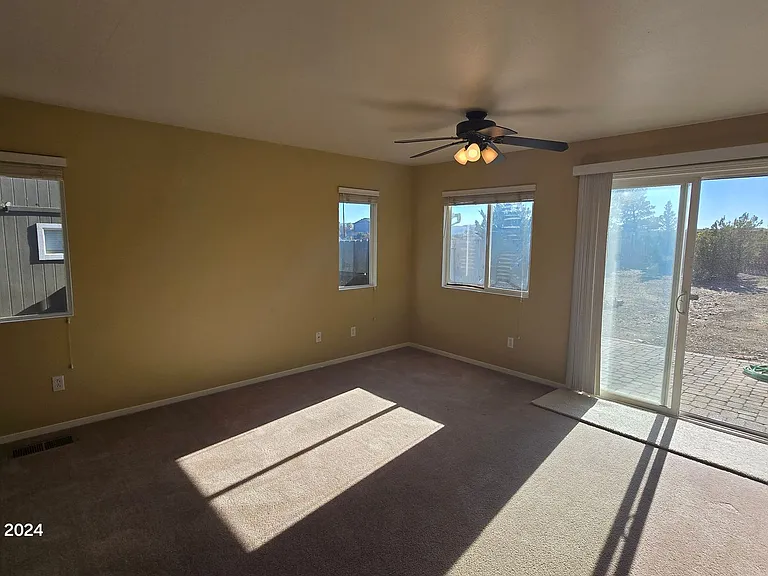 8778 Sunset Breeze Dr — Photo 7
