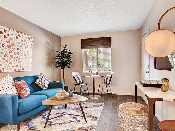 Solstice Apartments Renovated 1 Bedroom Living Room
