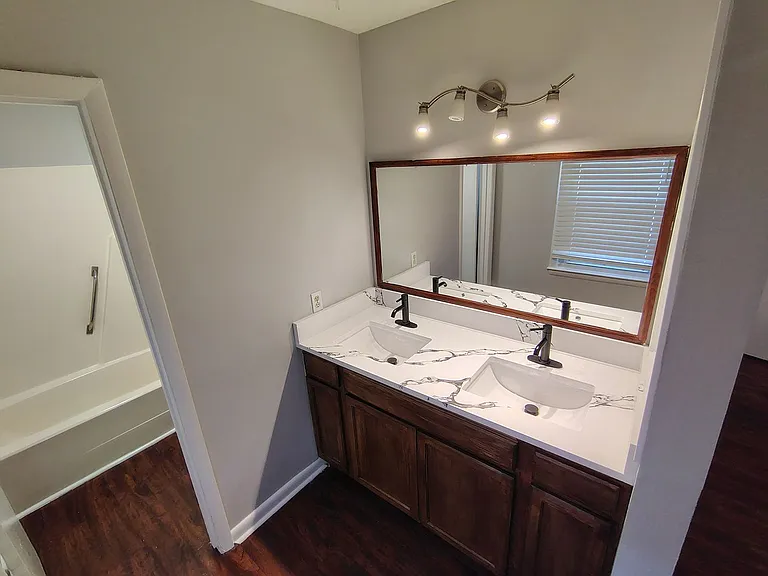 1161 Patrick Dr — Photo 21
