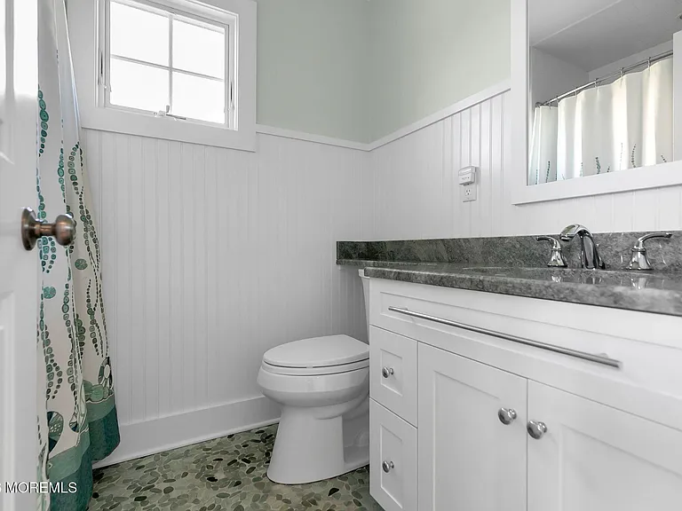 5 Lorraine Ave — Photo 46