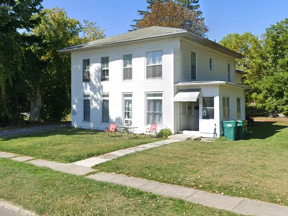 187-189 N Main St N #3
