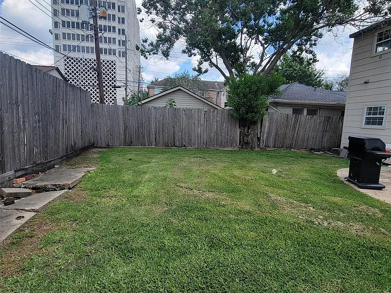 2408 Huldy St — Photo 21