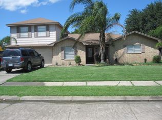 654 Ridgewood Dr, Port Neches, TX 77651
