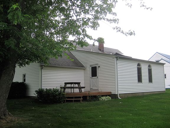 2nd image of 3314 Carol Ct