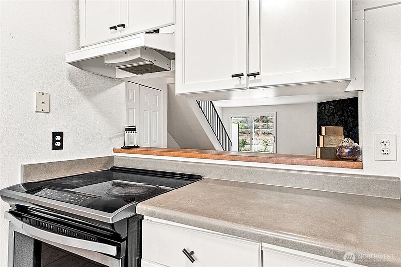4th image of 1040 S 320th Street #36