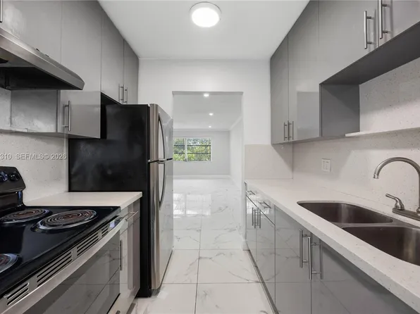 5450 Hollywood Blvd, Hollywood, FL