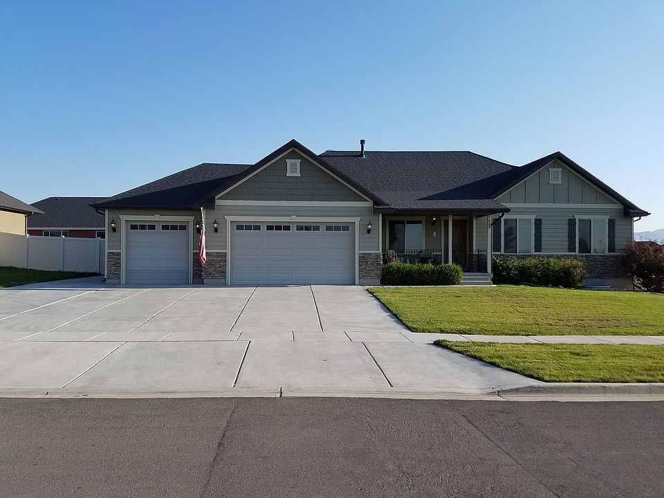 1st image of 418 W Bono Blvd