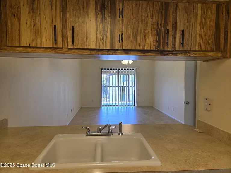 505 Landings Way #10 — Photo 12