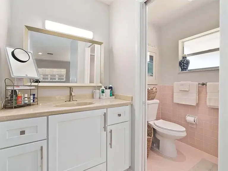 943 Savannas Point Dr #D — Photo 96
