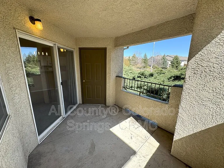 3975 Riviera Grv #202 — Photo 7