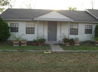 1095 S Ann St, Sour Lake, TX 77659