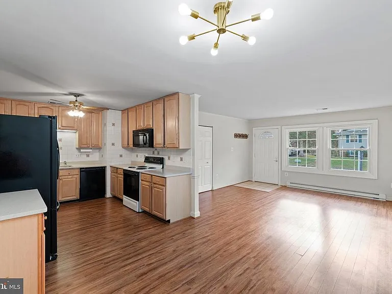 1042 S Ironwood Rd — Photo 22