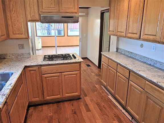 5th image of 1821 N Avenue 56