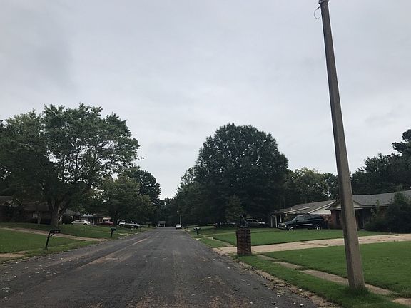 4th image of 5867 Cherokee Dr