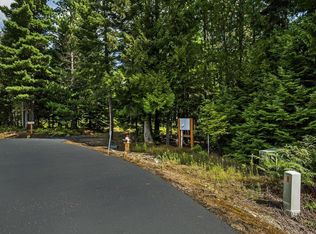129 Summit Pl, Naples, ID 83847