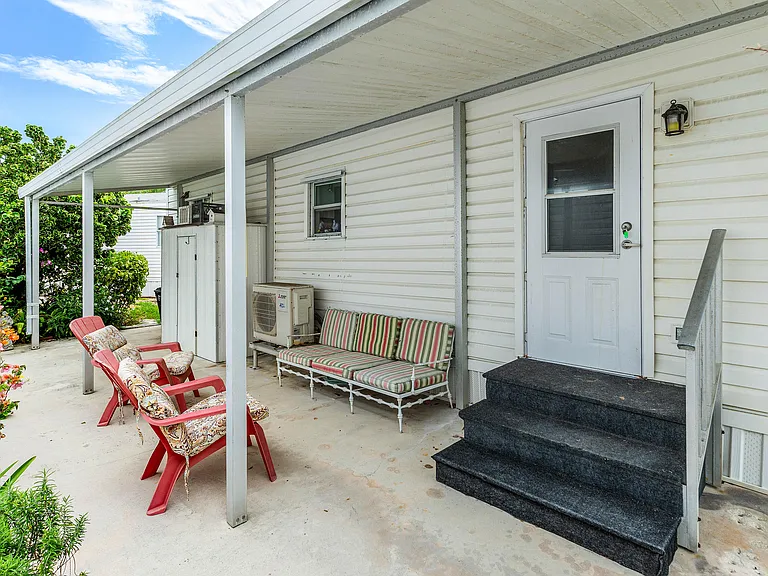 7 Ruthmary Ave #F — Photo 4
