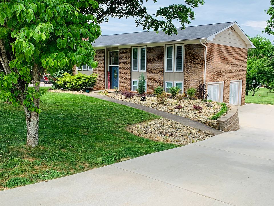 1st image of 2051 Eckles Dr