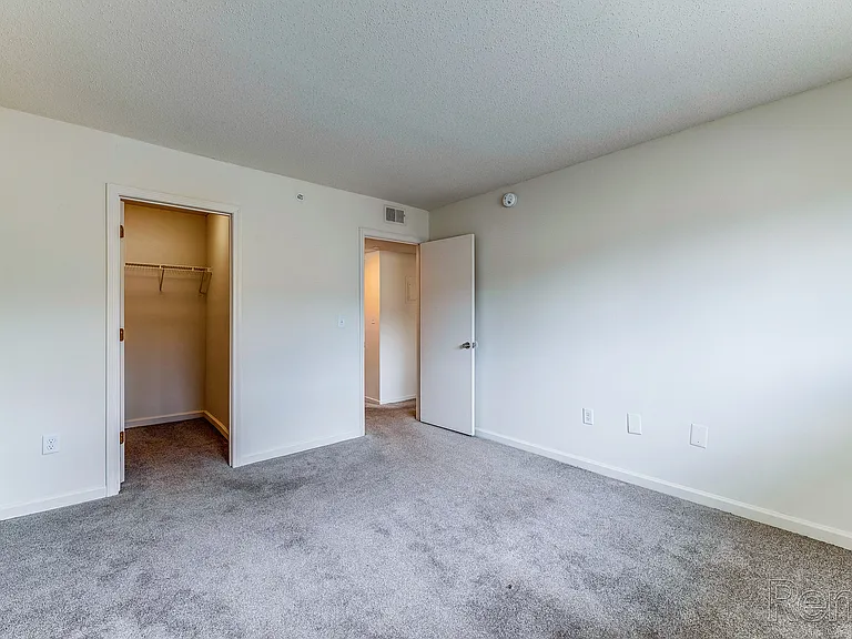 Crown Pointe — Photo 8