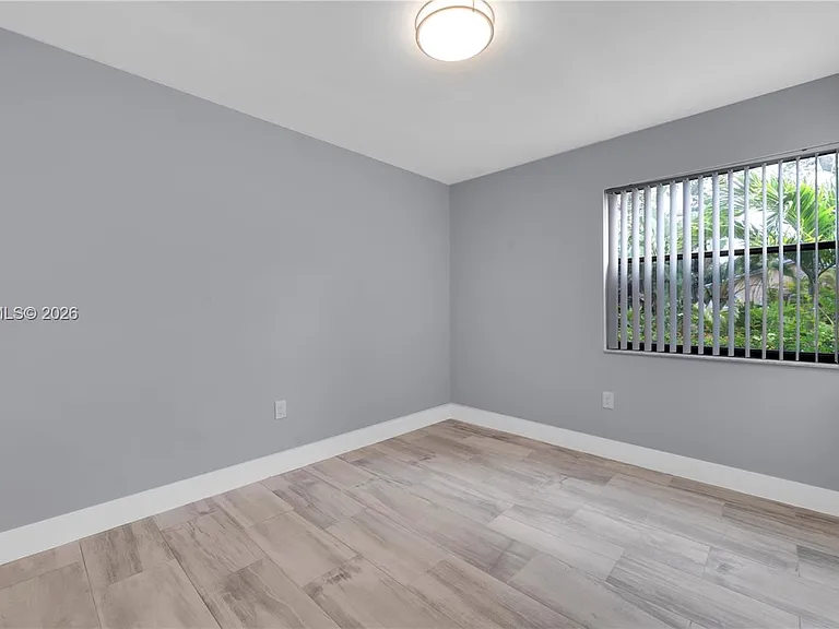 10520 NW 41st St #10520 — Photo 15