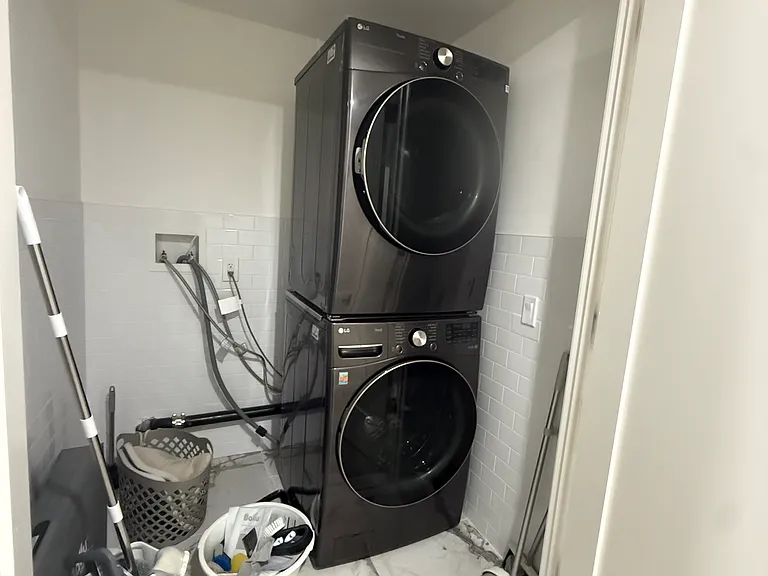 117 Bay 8th St #0 — Photo 1