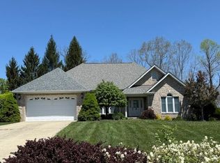 10 Falcon Cir, Beckley, WV 25801